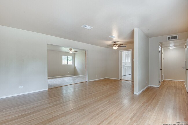 Building Photo - 211 Green Meadow Blvd