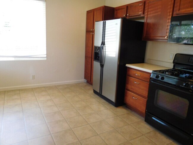 Building Photo - Damonte Ranch Single Level Home
