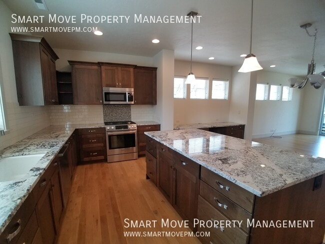 Building Photo - 3308 E Front Runner Ln