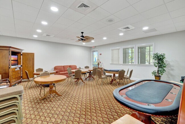 Building Photo - 8908 Champions Way