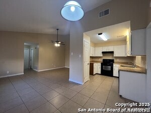 Building Photo - 14409 Edgemont St