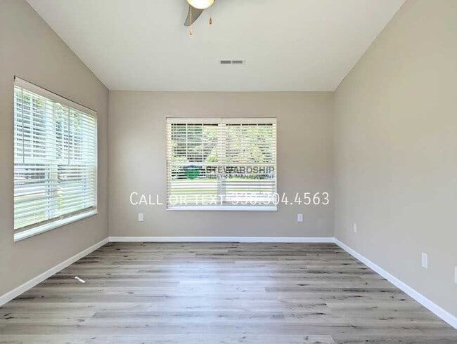 Building Photo - 2038 E Smithville Western Rd