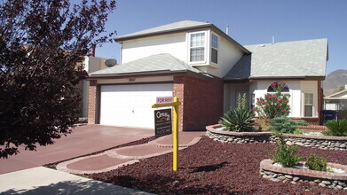 Building Photo - Northeast El Paso 4 Bed Refrig A/C