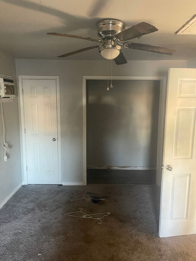 Building Photo - 3 bedroom, 1 bath