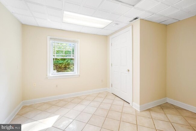 Building Photo - 4900 Indian Ln NW