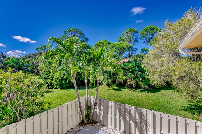 Building Photo - 246 Seabreeze Cir