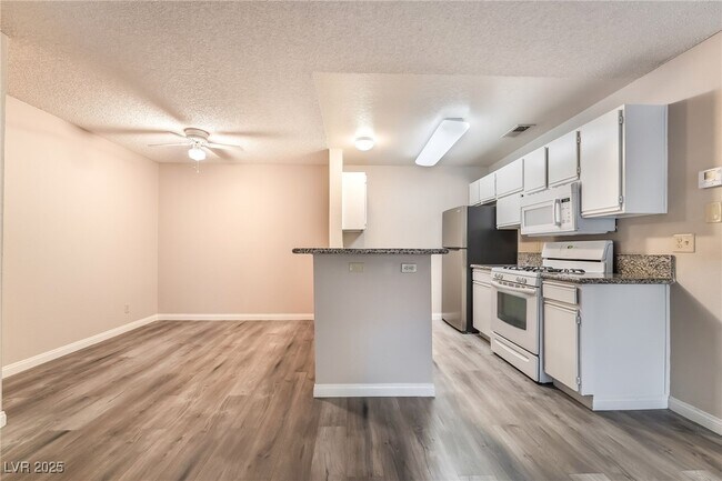 Building Photo - 2200 S Fort Apache Rd