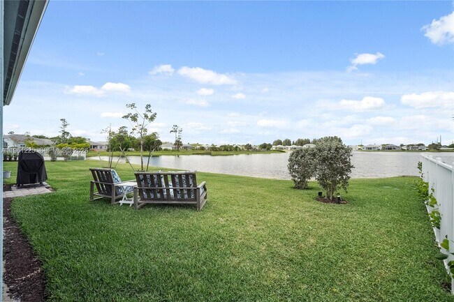 Building Photo - 9734 SW Meridian Wy