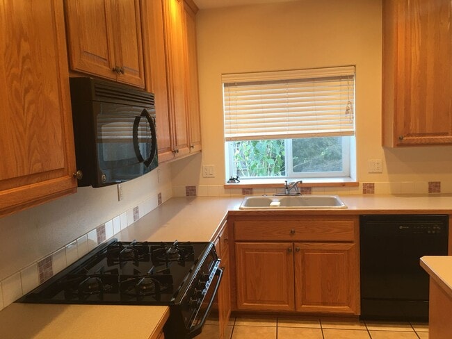 Building Photo - 2057 Berwin Ln