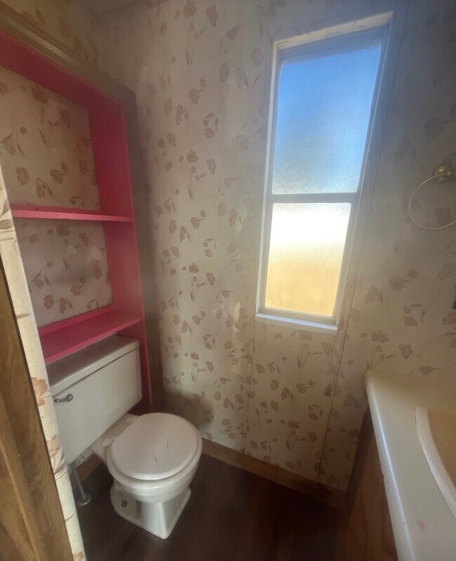 Building Photo - 152 Aiken Rd