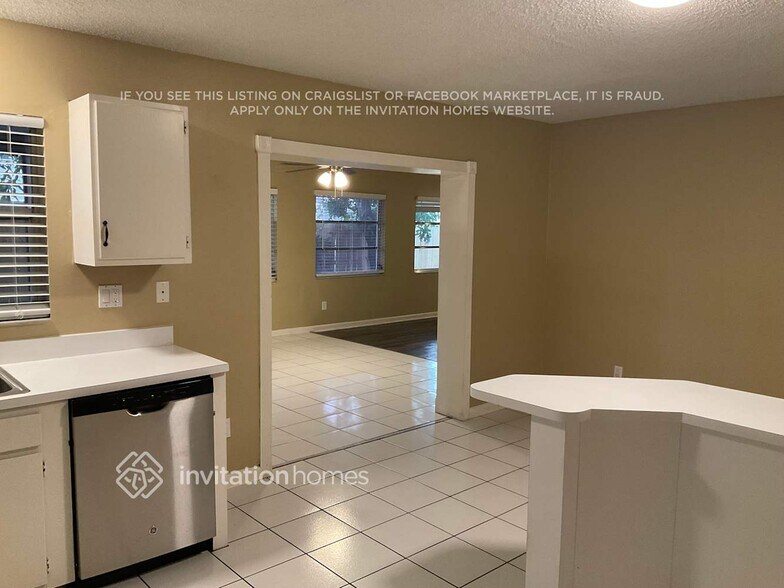 Building Photo - 11006 62nd St N