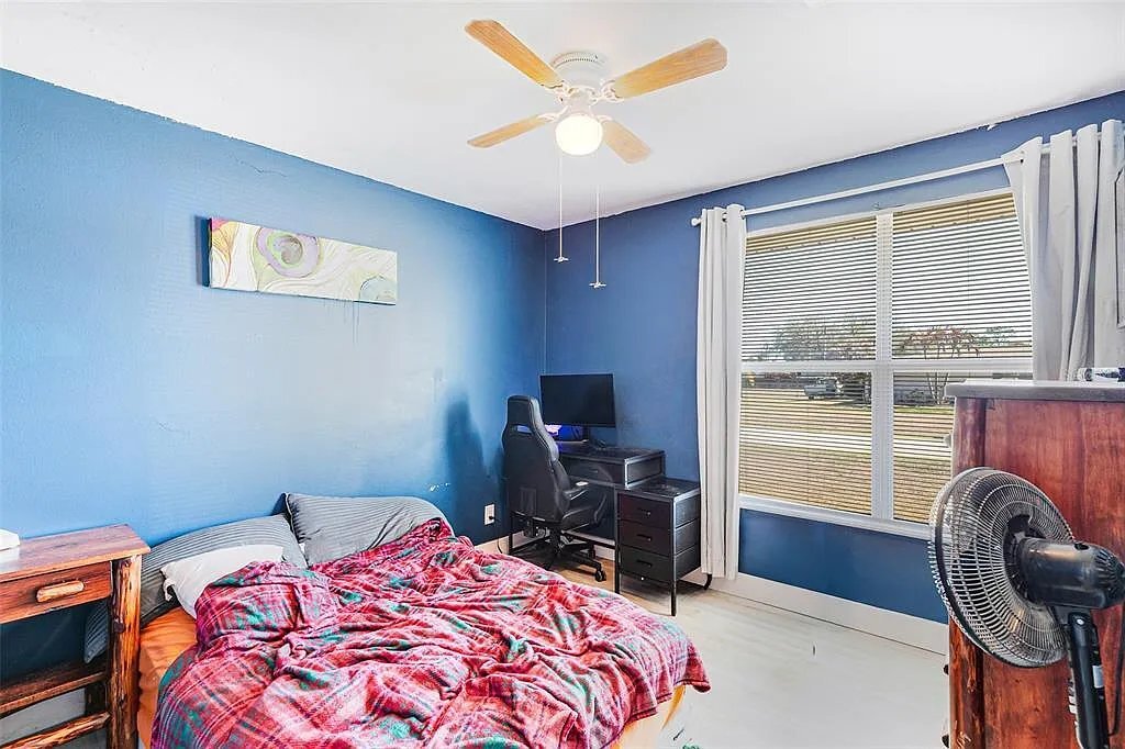 Building Photo - 323 Greenwood Ave