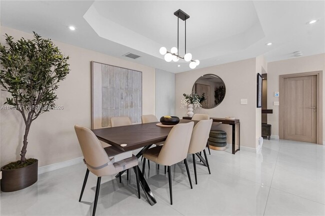 Building Photo - 20191 E Country Club Dr