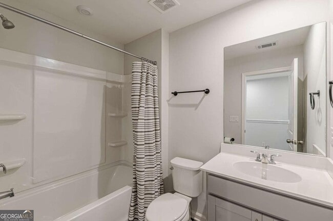 Building Photo - 1205 Skylar Ln SE