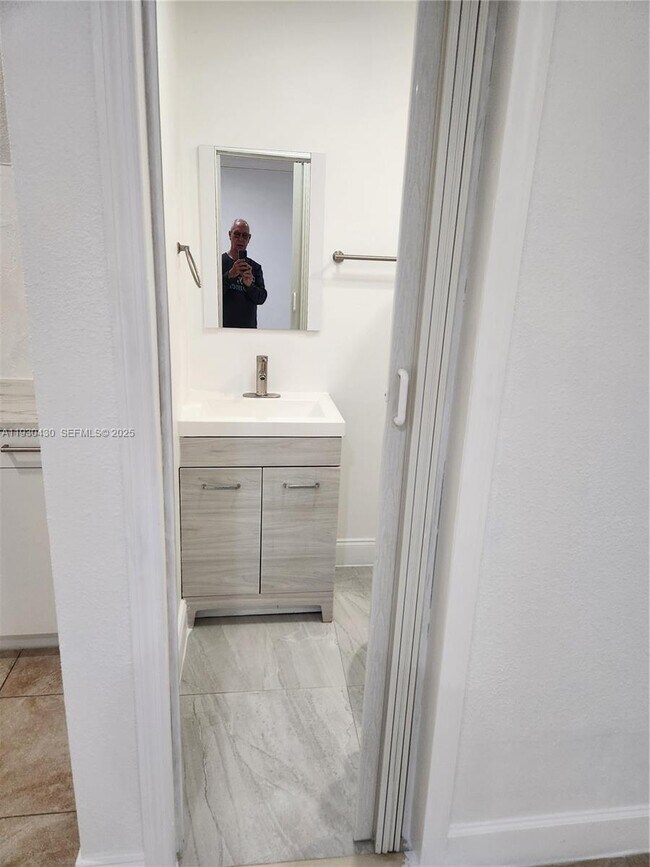 Building Photo - 22020 SW 100th Pl