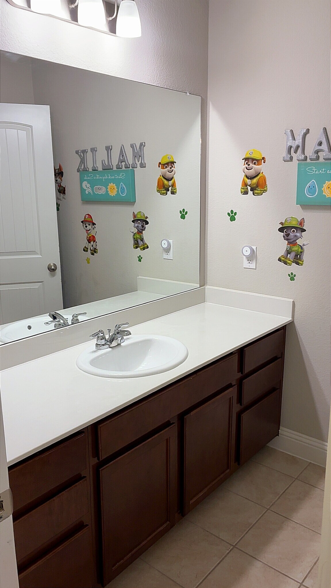 Building Photo - 3012 Mulberry Ave