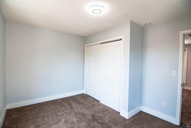 Building Photo - 612 Lavina St