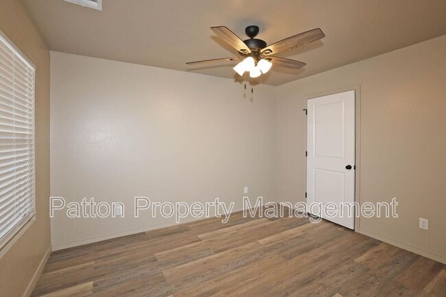 Building Photo - 10524 Tierra Sta. Dr