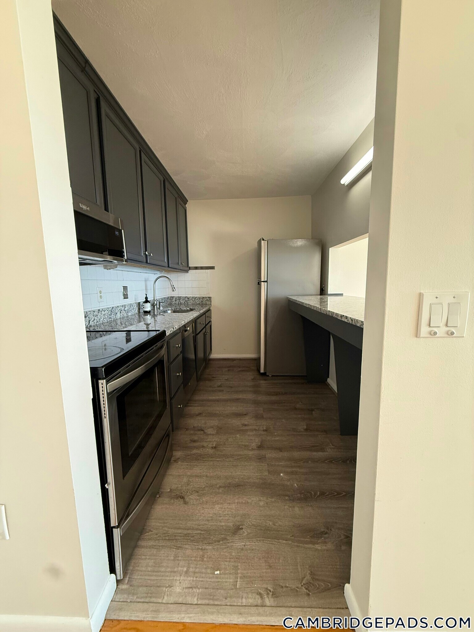 Building Photo - 1643 Cambridge St