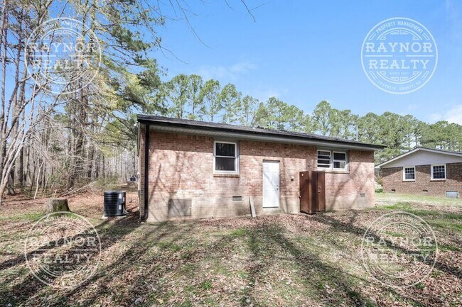 Building Photo - 4717 Taylors Gin Rd