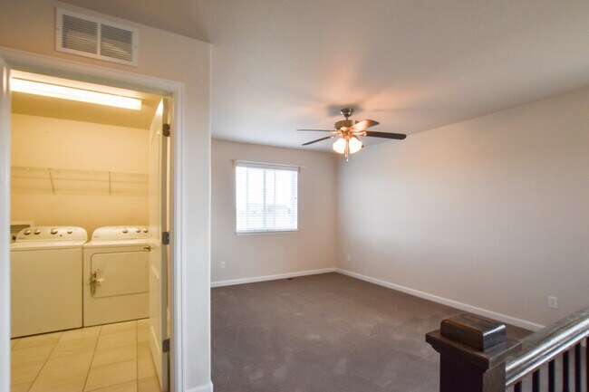Building Photo - 9761 Beryl Dr