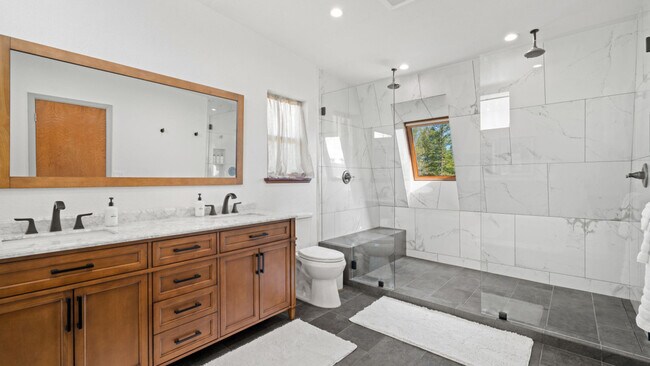 Building Photo - 870 Fitchview Lane-SI ID1538705P