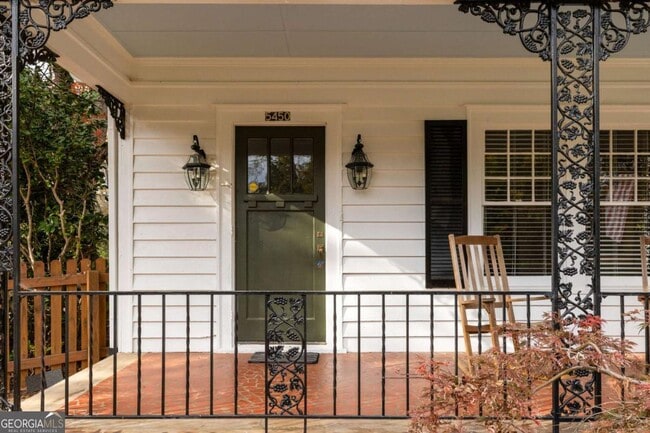 Building Photo - 5450 E Mountain St