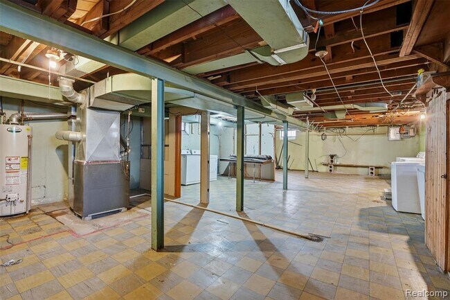 Building Photo - 2045 N Elizabeth St