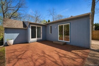 Building Photo - 134 Montauk Hwy