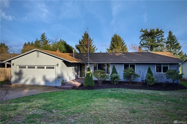 Building Photo - 3 Bed 2.5 Bath SFR - Snohomish