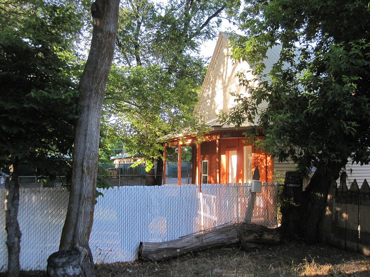 Building Photo - 2350 Orchard Ave