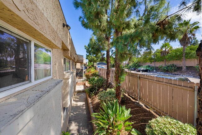 Building Photo - 9860 Dale Ave