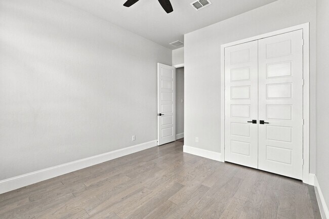 Building Photo - 15026 Joe Lair Dr