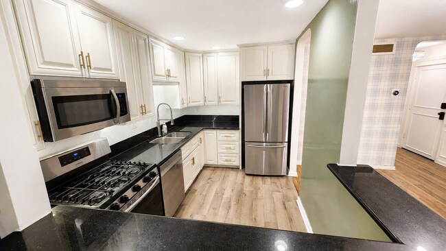 Building Photo - 5255 Bellingham Ave