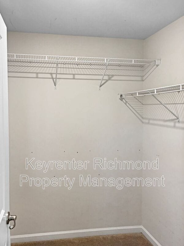 Building Photo - 4333 Kenmare Ln