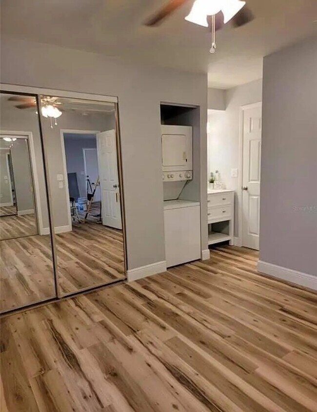 Building Photo - 1103 Cypress Gardens Blvd