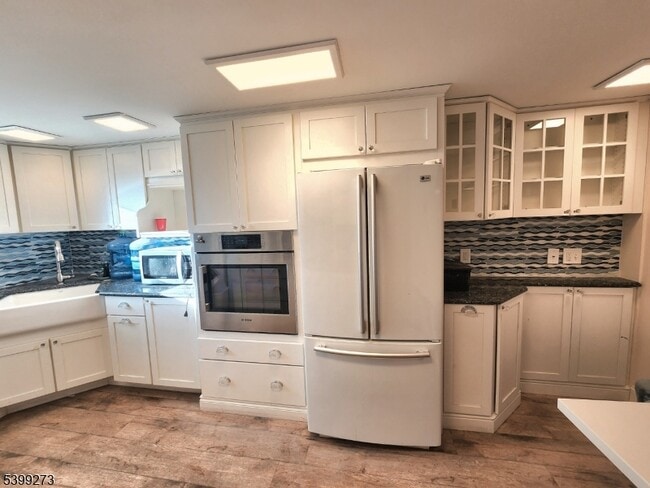 Building Photo - 340 NJ-94