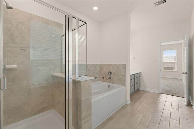 Building Photo - 4822 Hickory Deer Ln