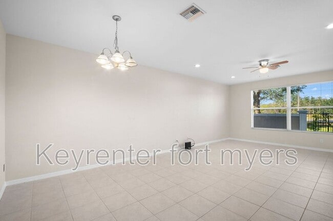 Building Photo - 3179 Antica St