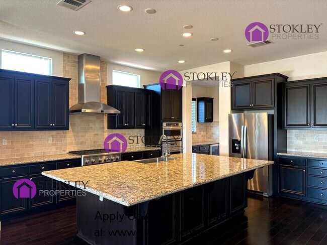 Building Photo - 1836 Porcellano Way