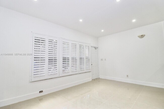 Building Photo - 2806 Taylor St