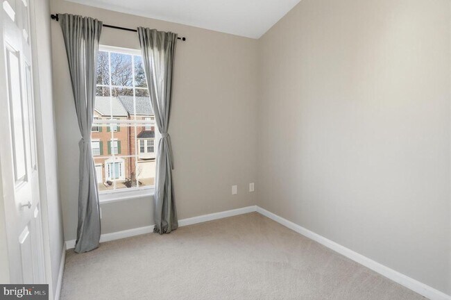 Building Photo - 12831 Silvia Loop