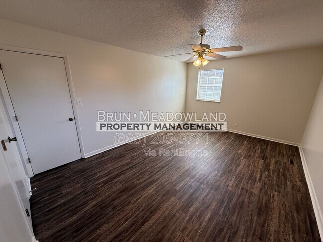 Building Photo - 3719 Mooers St