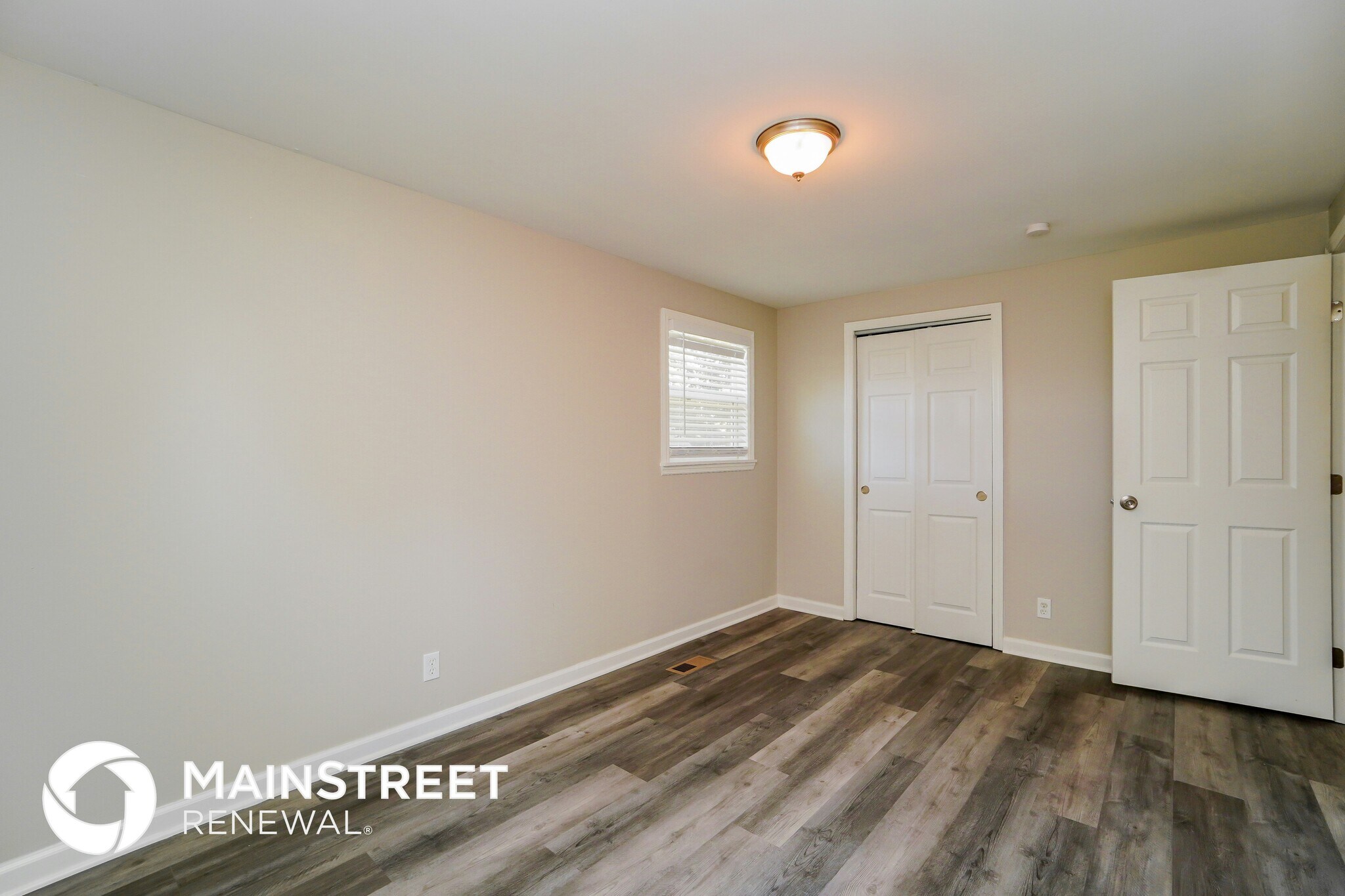 Building Photo - 357 Amesbury Dr