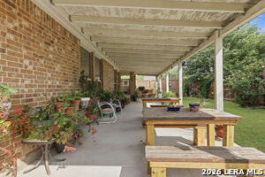 Building Photo - 12049 White River Dr