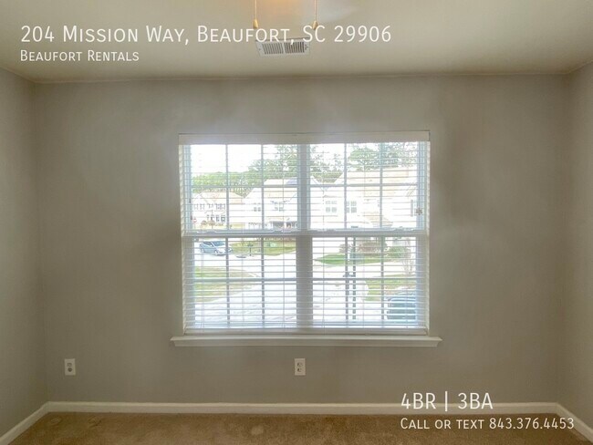 Building Photo - 204 Mission Way