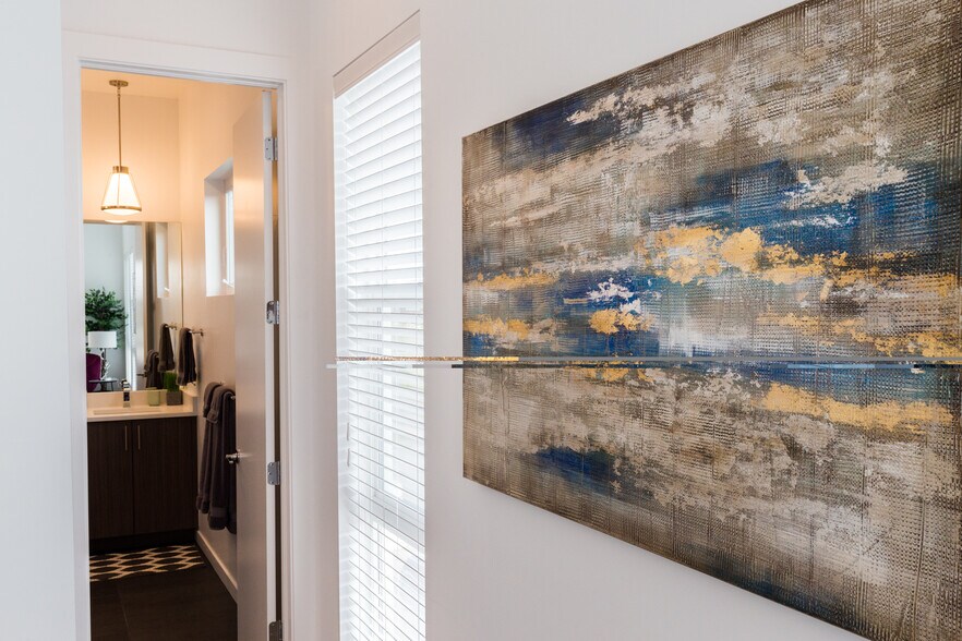 Building Photo - 3081 W 16th Ave