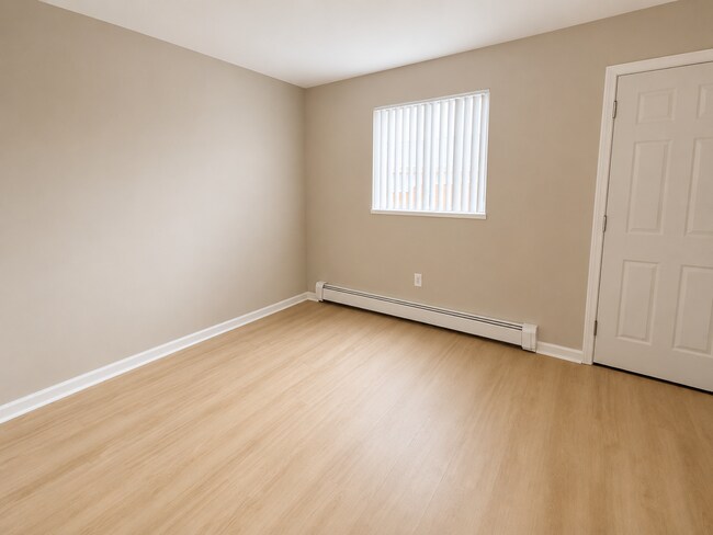 Building Photo - Newly Renovated 2 Bed, 1.5 Bath Townhome – Prime Location Near 28th Street