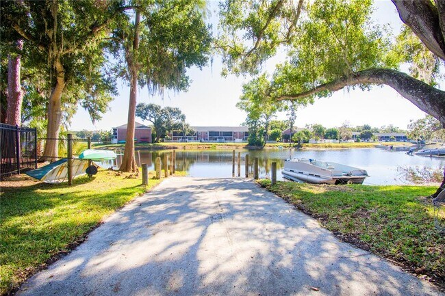 Building Photo - 13830 Orange Sunset Dr