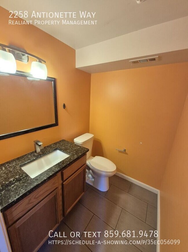 Building Photo - 2258 Antionette Way-